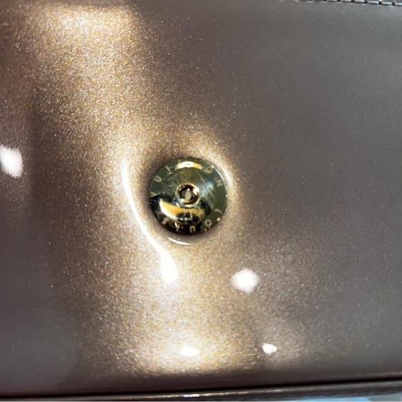 Louis Vuitton Patent Sobe Clutch Gold - Picture 11 of 14